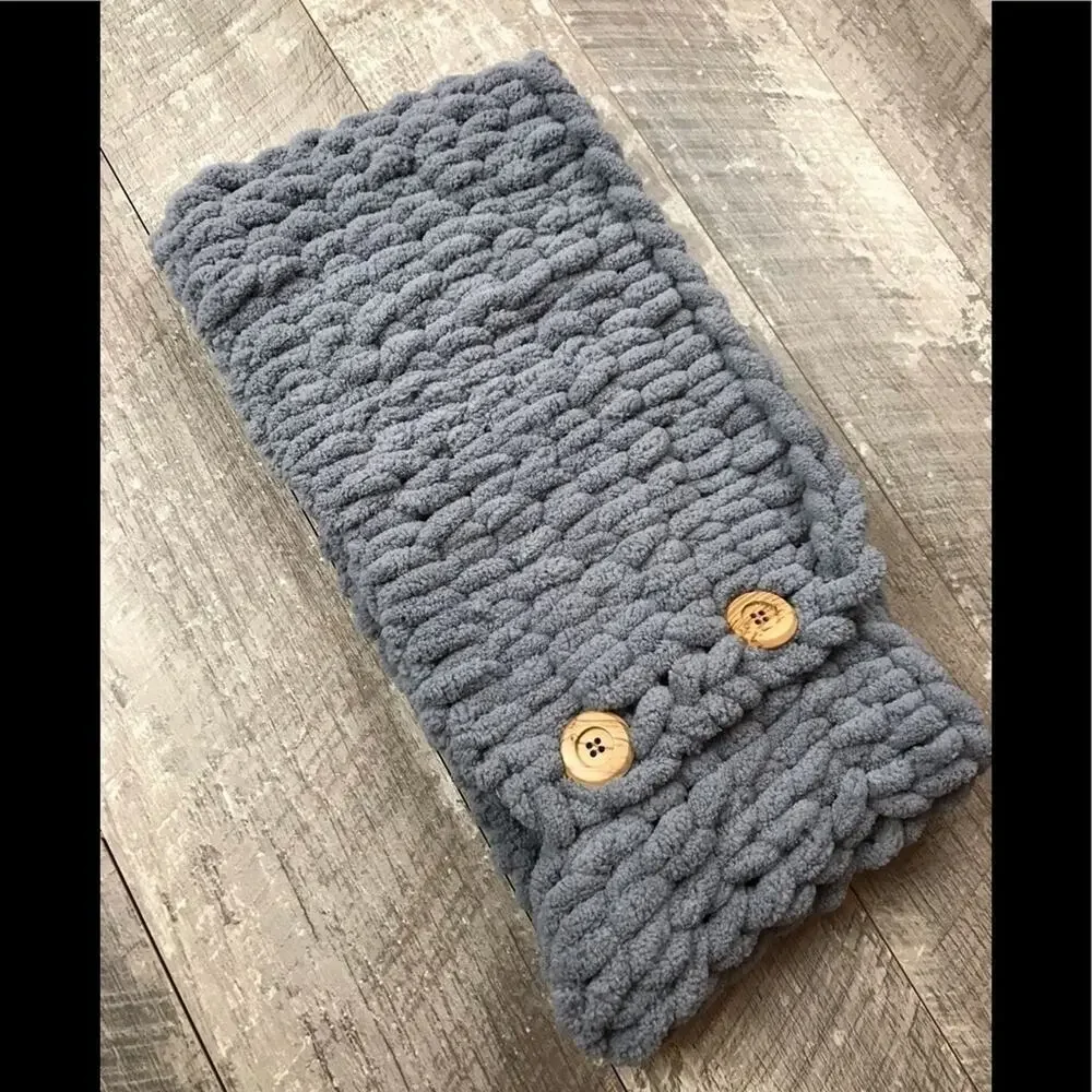 Grey Chunky Knit Infintity Scarf one size